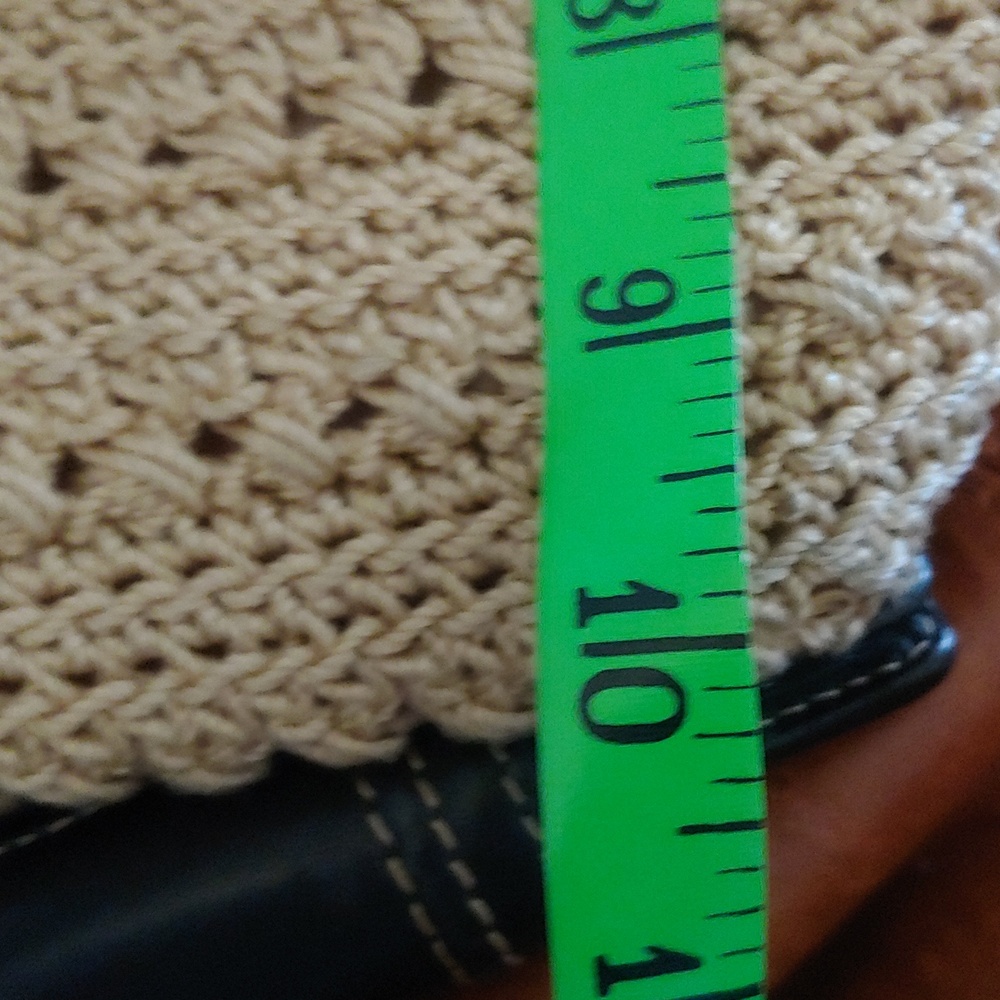 Lina Crochet Tote Bag with Rope Handles - Picture 7 of 9